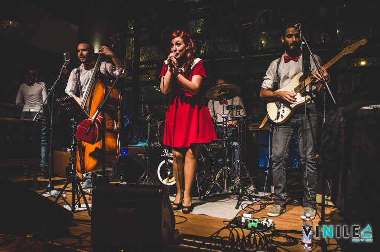 PEGGY SUE E THE DYNAMITES